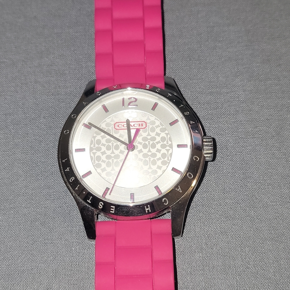 Coach Womens Fusia Watch